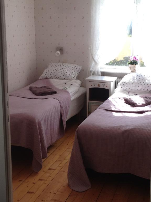 Hermanslycke Bed & Breakfast Tvååker Стая снимка